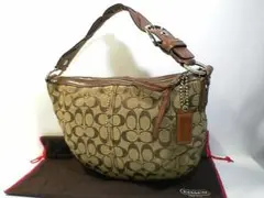 ★美品!★COACH コーチ★シグネチャー柄セミショルダーバッグ■チャーム付■