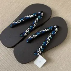 GETA SETTA 幾何学模様 草履 黒と青