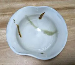 小石原焼　波状淵　中型鉢（直径　最長部約21cm 最短部約17.5cm）