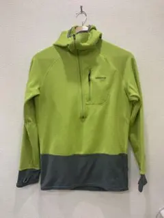 PATAGONIA R1 フーディ