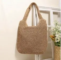 カーキ 茶　草編ショルダー 裏地　ファスナー付 夏用バッグ　メッシュバッグ