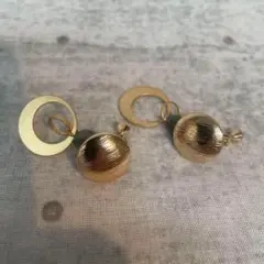 vintage デザインイヤリング