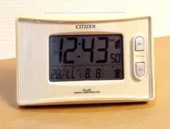 CITIZEN デジタル電波置時計　　8RZ049　　　　　　 温度表示付き