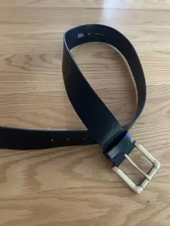 ZARA スクエアメタルバックル付きベルト　ブラックレザーベルト 80