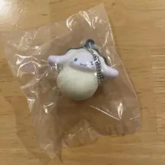 新品未開封 シナモロール ふにゅふにゅマスコット なりきりオイスター 牡蠣