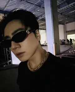 Item thumbnail for item 36762791-fb74-4369-afe0-452df6637938