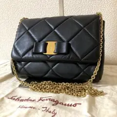 フェラガモ イントレチャート　ヴァラ　キルティング　2way ショルダーバッグ フェラガモ イントレチャート ヴァラ キルティング 2way