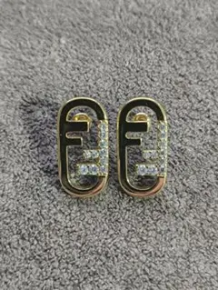FENDI ピアス