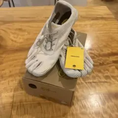 Vibram ビブラム　FIVE FINGERS ５本指シューズ 女性用　新品