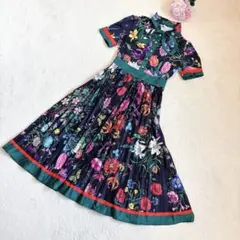 【美品】ボタニカル柄　ボウタイプリーツワンピース 半袖 Mロングワンピース