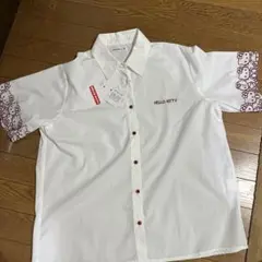 サンリオ　ハローキティ　刺繍シャツ　ブラウス　ワイシャツ　Mサイズ