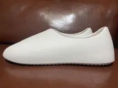 【新品未使用】YEEZY SL-01 US11 ホワイト　白