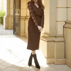 Her lip to wrap-effect knit dress