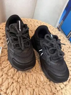 ZARAキッズ靴　スニーカー　サイズ17