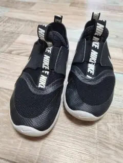 Nike Flex Runner ブラック スリッポン