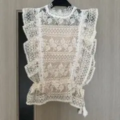 花柄刺繍ブラウス