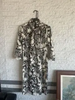 ユニクロカリーヌロワトフェルド