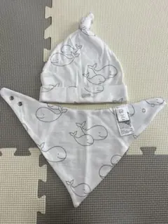 【新品未使用】BABY GAP クジラ柄 ベビー帽子とスタイのセット