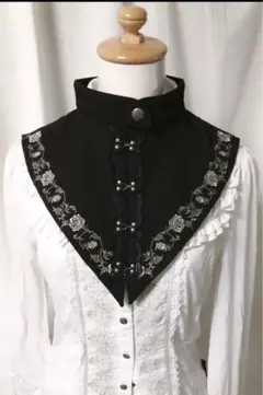 ozz on japan * 薔薇刺繍入り付け襟