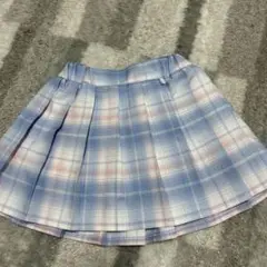 青とピンクのチェック柄プリーツスカート