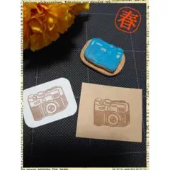 レトロなカメラ /消しゴムはんこ