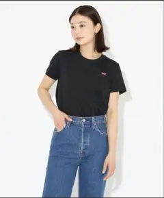 リーバイス 黒 Tシャツ