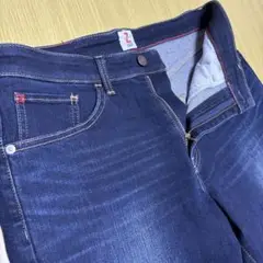 Item thumbnail for item b71de606-a2d8-4099-ad23-73a4e814ed5a