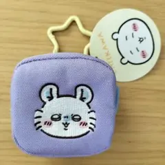 ちいかわ カラビナつき刺繍スクエアミニポーチ モモンガ　プライズ品　パープル