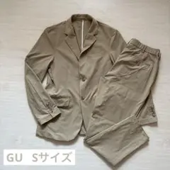GU カジュアルスーツ ベージュ　Sサイズ　セットアップ
