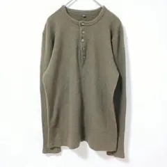 オリーブグリーン ヘンリーネックニット　長袖　L　ボタン付き　スタイリッシュ