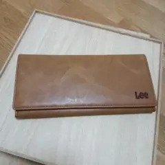 ※最終価格)Lee ブラウン再生レザー 長財布.色ムラ感を演出し大人の雰囲気