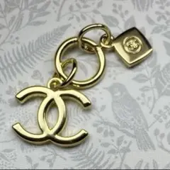 CHANEL ノベルティ　チャーム　ココマーク
