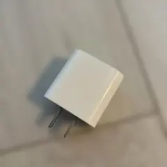 iPhone 充電器　20W