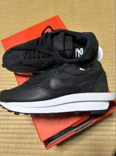 ナイキ　LDWAFFLE SACAI
