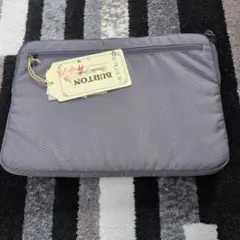 BURTON　ノートPCスリーブ