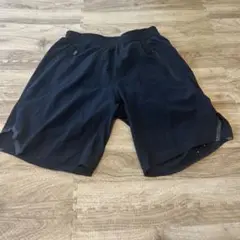 adidas ブラック ショーツ 通気性