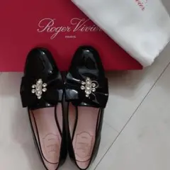 ロジェヴィヴィエ パテントシューズ