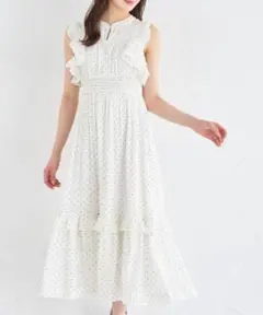 tocco closet フリル付きドットシャーリングワンピース
