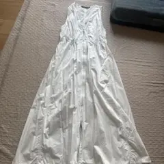 ZARA ホワイトノースリーブロングワンピース