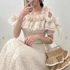 新品未使用マジェスティックレゴン ミルフィーユフリルコルセットワンピース　即購入