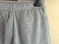 ユニクロUNIQLO ウルトラストレッチアクティブジョガーパンツSグレー