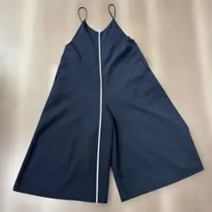 ネイビー サロペット　肩紐調節ストラップ　オールインワン　パンツ型