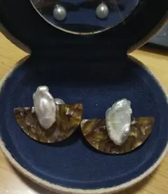 パールキャッチピアス