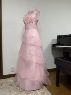 AIMER ピンクのドレス
