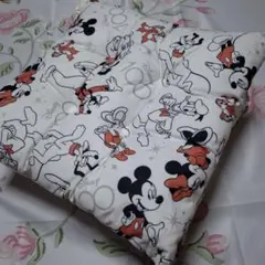 ディズニー100◎座布団◎ダイソー◎3枚