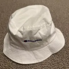 Champion ホワイト バケットハット