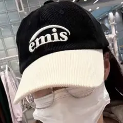emis コーデュロイ キャップ 黒/ベージュ