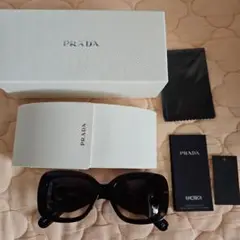 【HYDE着用モデル】PRADA ミニバロック　サングラス ブラック ラウンド型 HYDE着用 PRADA ミニバロックサングラス 黒 オーバーサイズ