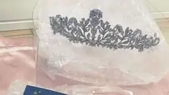 just married ティアラ