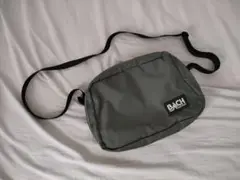 BACH グレー サコッシュ